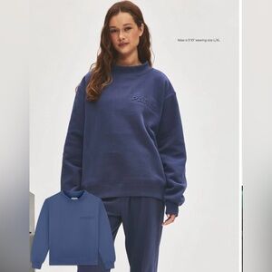 NWT Parke Embossed Mockneck Sweatshirt in Crown size Large